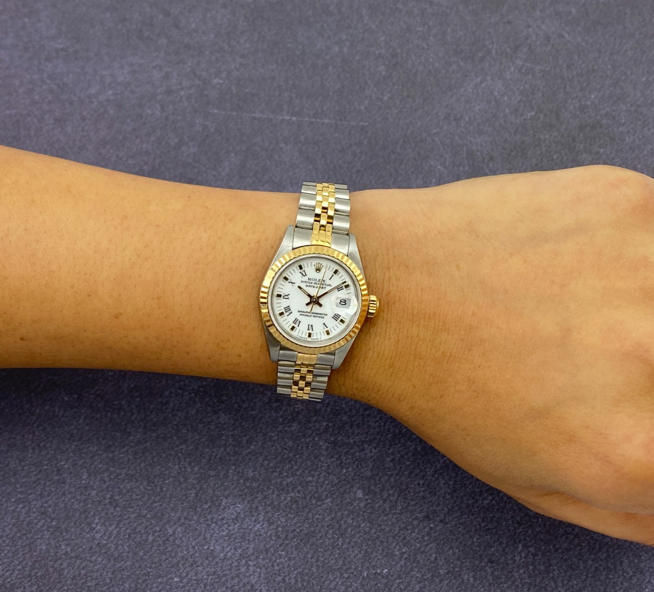 Rolex Datejust 18k Yellow Gold/Steel White Roman/Stick Dial 26mm Watch L 69173