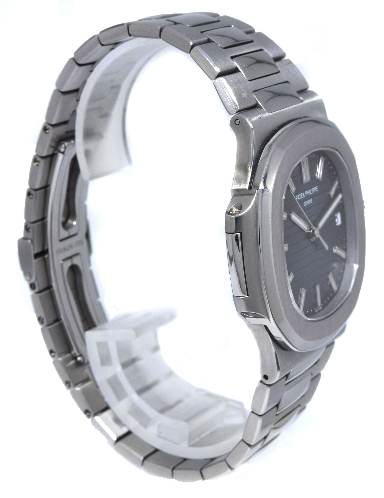 Patek Philippe Nautilus Stainless Steel Blue Dial Watch B/P '08 5711/1A-010