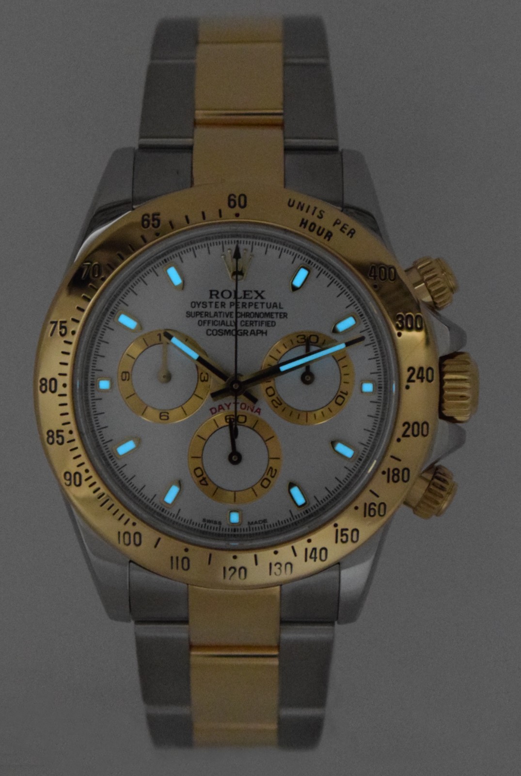 Rolex Daytona Chronograph 18k Yellow Gold/Steel White Dial 40mm Watch V 116523