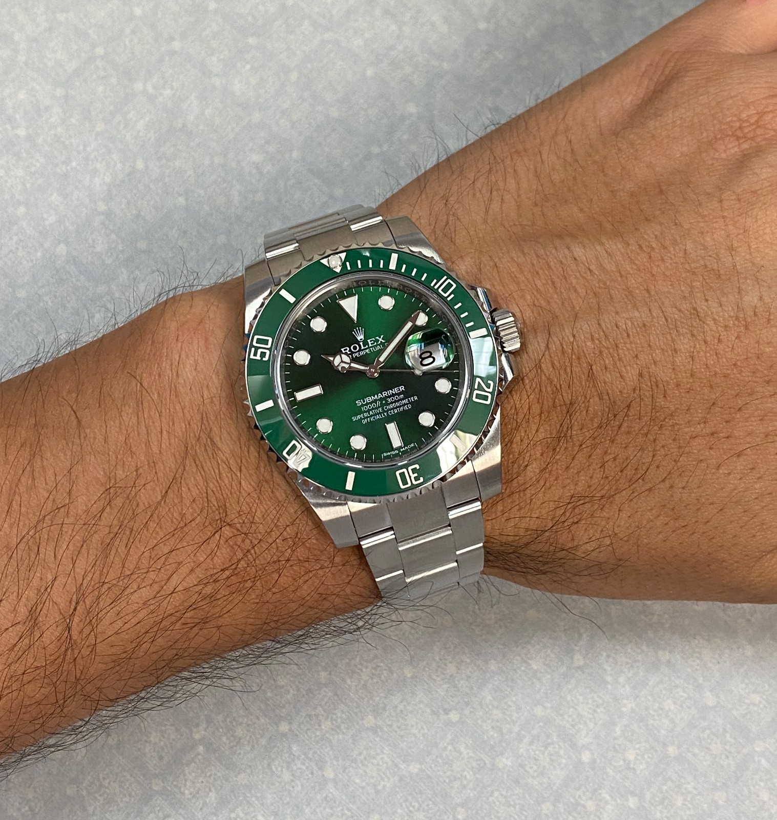 Rolex Submariner Hulk Steel Green Dial/Bezel Ceramic 40mm Watch 116610