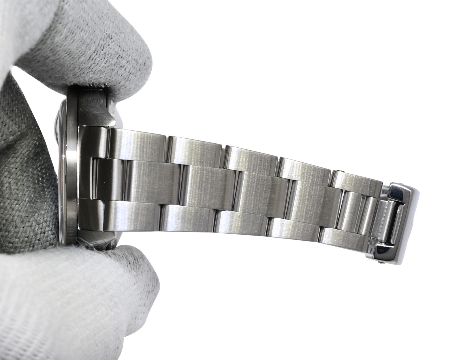 Rolex Date Steel Black Dial Engine Turned Bezel 34mm Watch A 15210