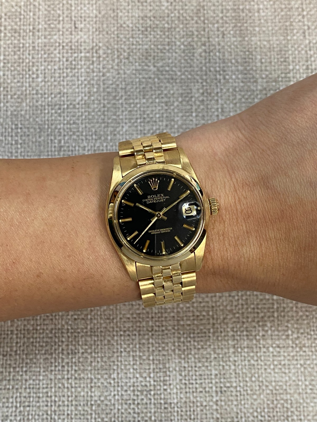 Rolex Datejust 18k Yellow Gold Black Dial Jubilee Bracelet 31mm Watch 6827