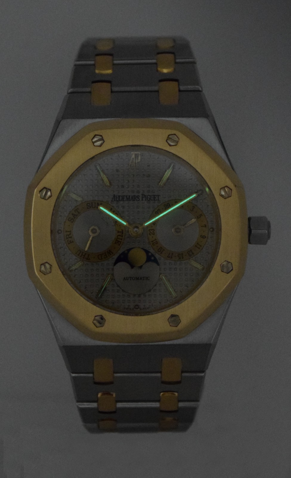 Audemars Piguet Royal Oak Day-Date Moonphase 18k Yellow Gold/Steel Watch 25594SA
