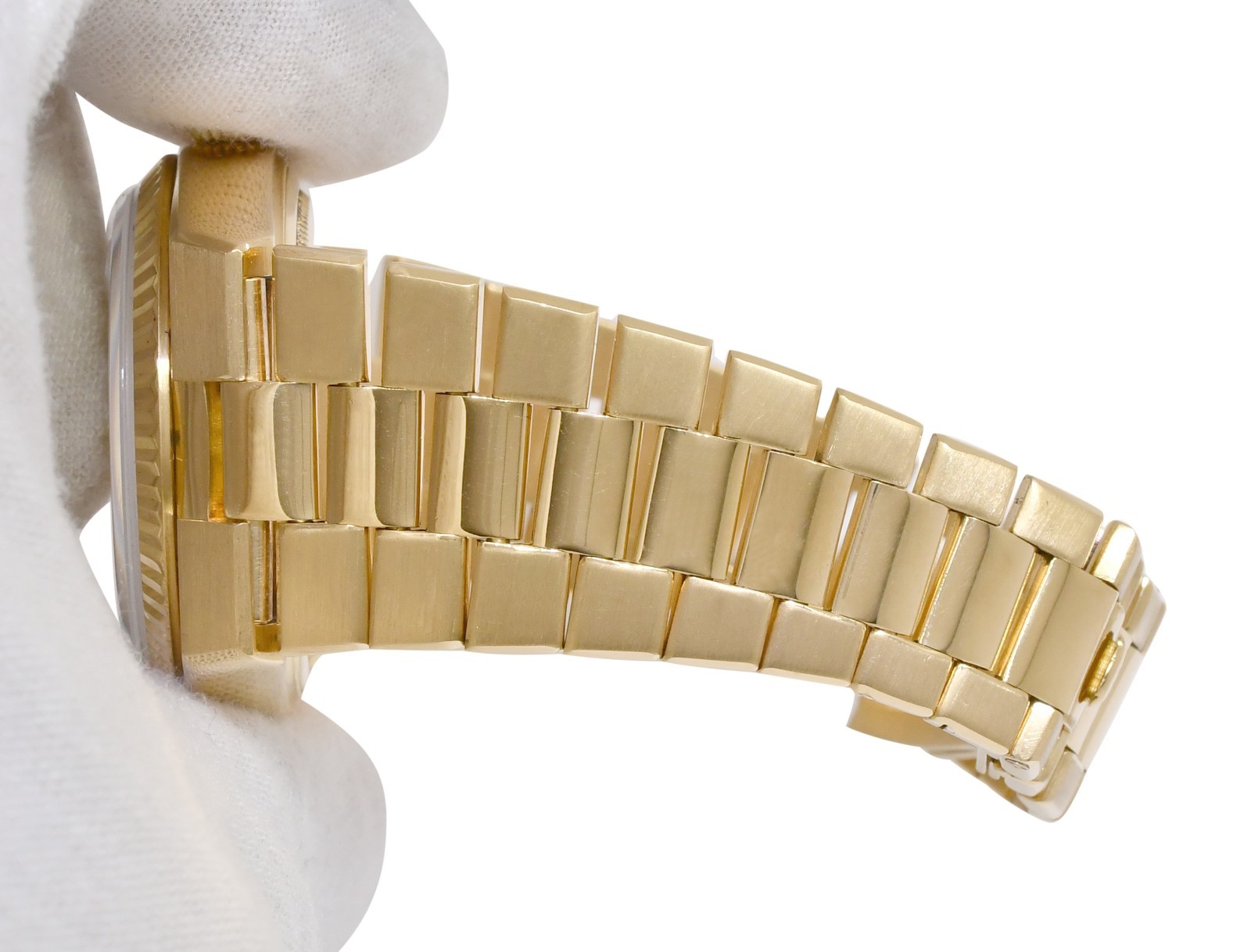 Rolex Day-Date OysterQuartz 18k Yellow Gold Diamond Dial 36mm Watch '79 19018 Rolex Day-Date OysterQuartz 18k Yellow Gold Diamond Dial 36mm Watch '79 19018