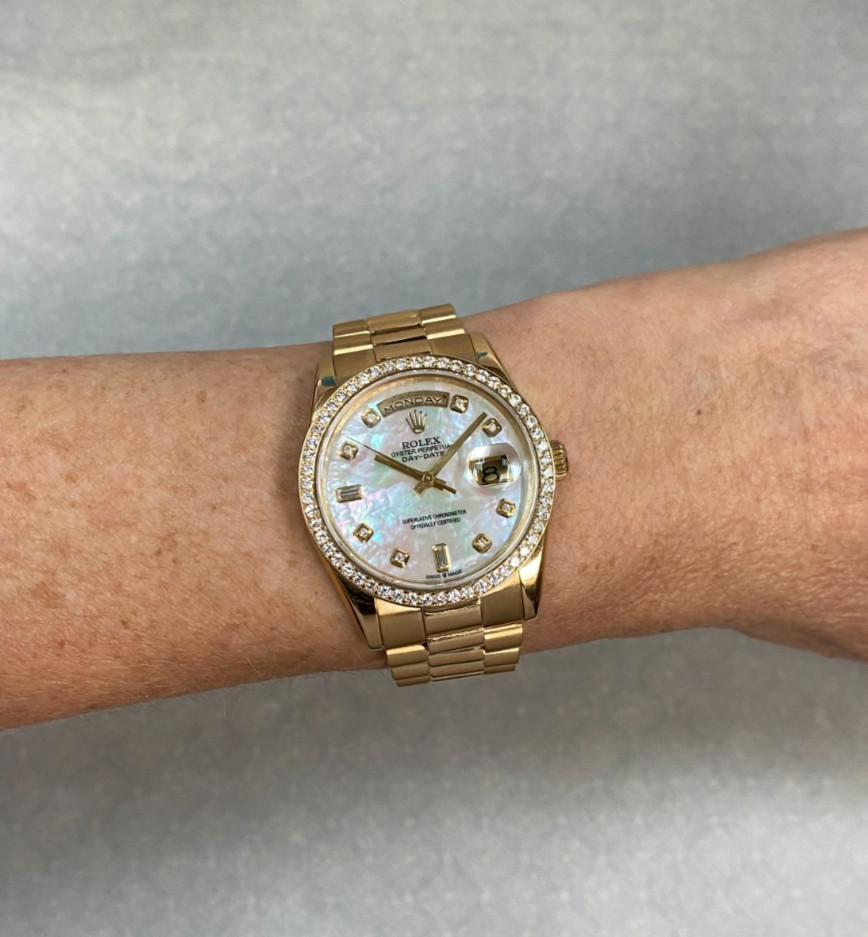 Rolex Day-Date President Yellow Gold MOP Diamond Dial/Bezel 36mm Watch Z 118238 Rolex Day-Date President Yellow Gold MOP Diamond Dial/Bezel 36mm Watch Z 118238