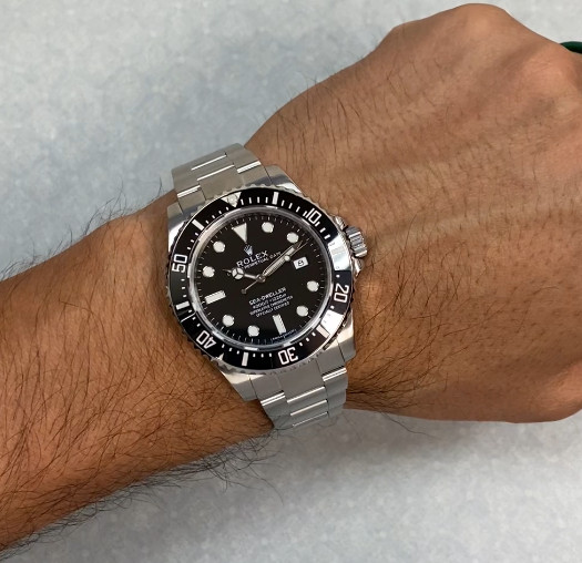 Rolex Sea-Dweller Date Steel Black Dial/Bezel Mens 40mm Watch B/P '15 116600