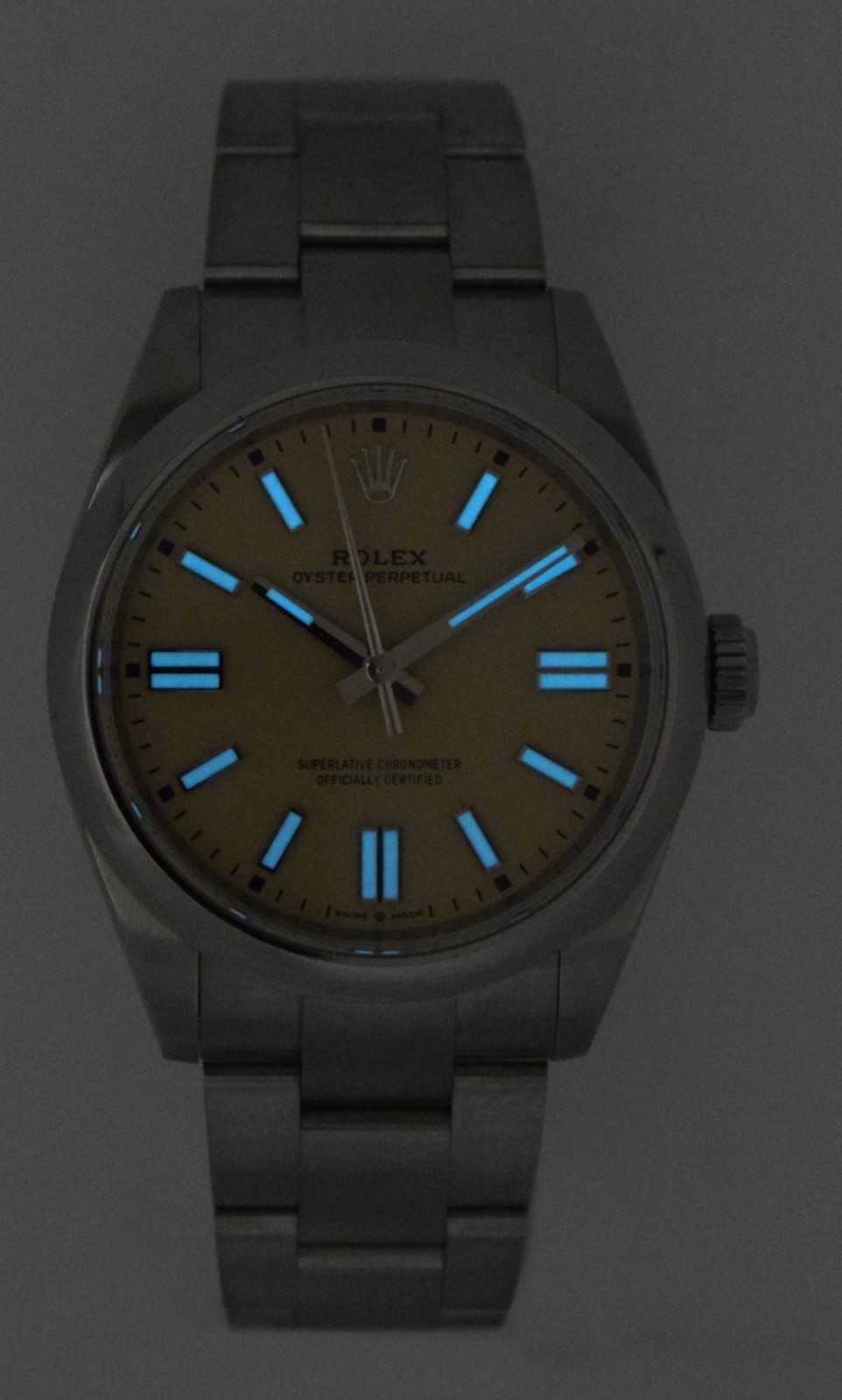NOS Rolex Oyster Perpetual 41 Beige Dial Mens Watch B/P '26 134300