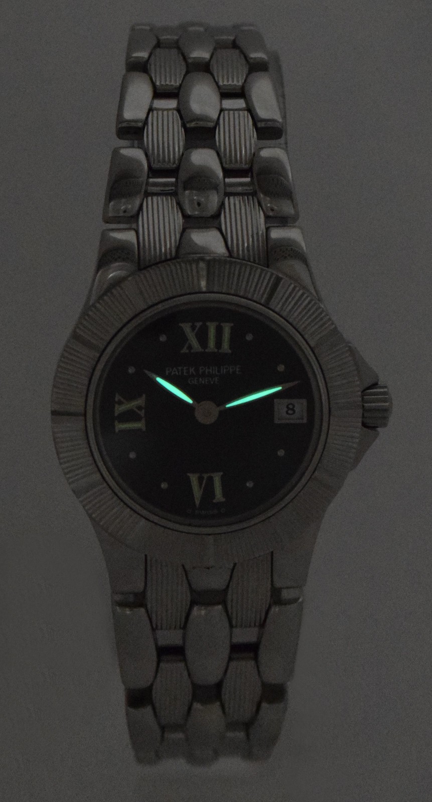 Patek Philippe Neptune 4880 Steel Black Dial Ladies 27mm Quartz Watch 4880/1A