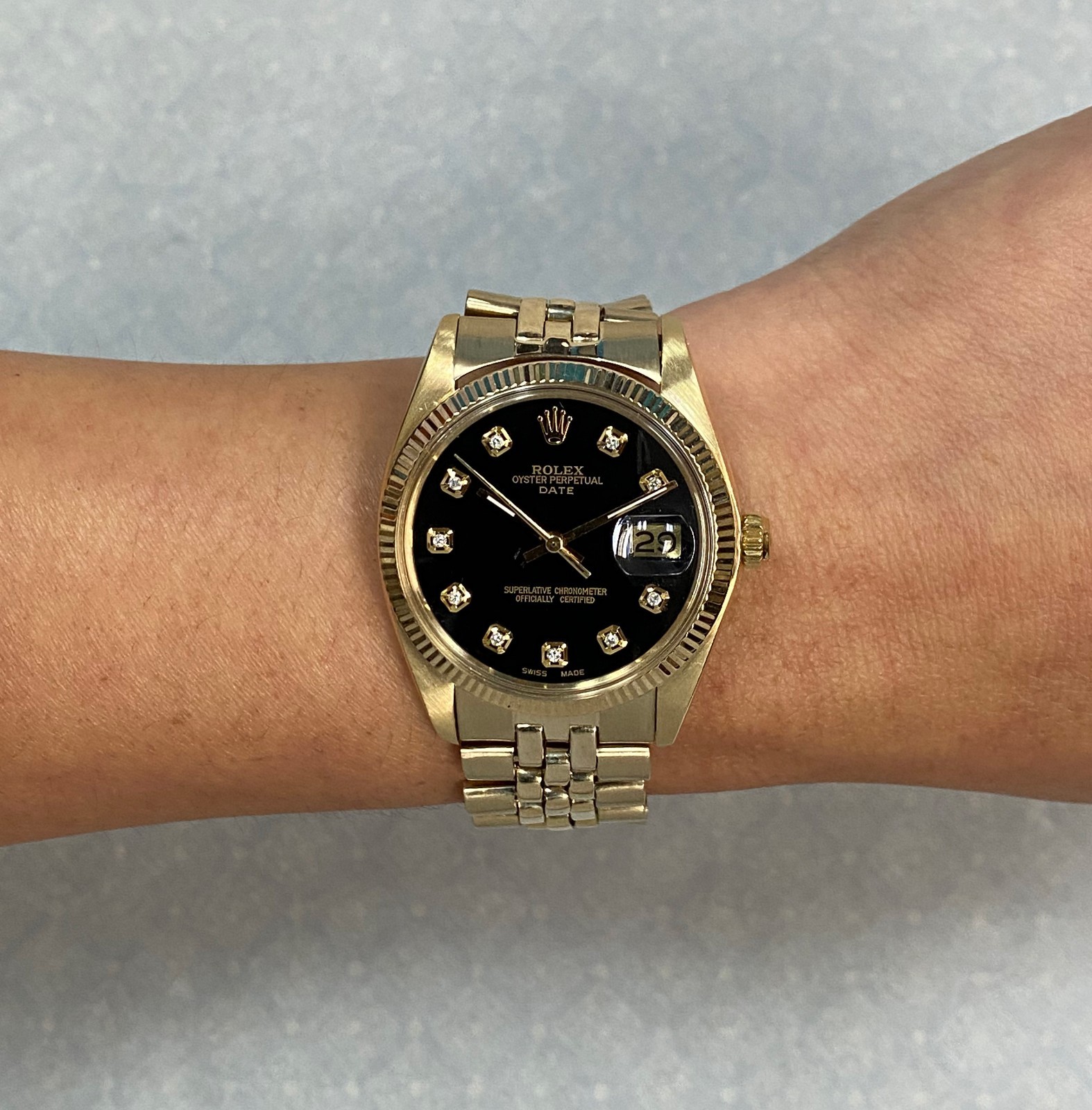 Rolex Date 14k Yellow Gold Black Diamond Dial USA Bracelet 34mm Watch '80 1503 Rolex Date 14k Yellow Gold Black Diamond Dial USA Bracelet 34mm Watch '80 1503